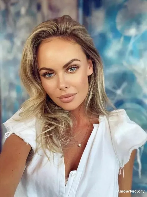 Diana Profile image 2