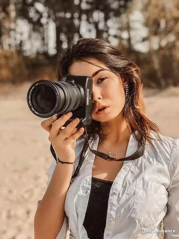 Erika Profile image 4