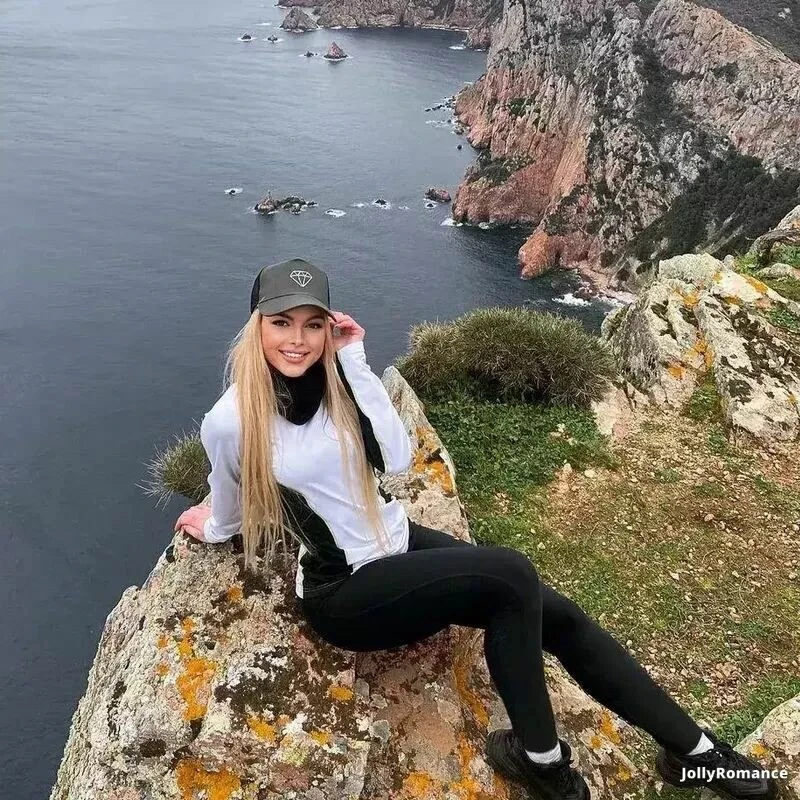 Polina Profile image 2