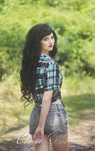 Kristina Profile image 3