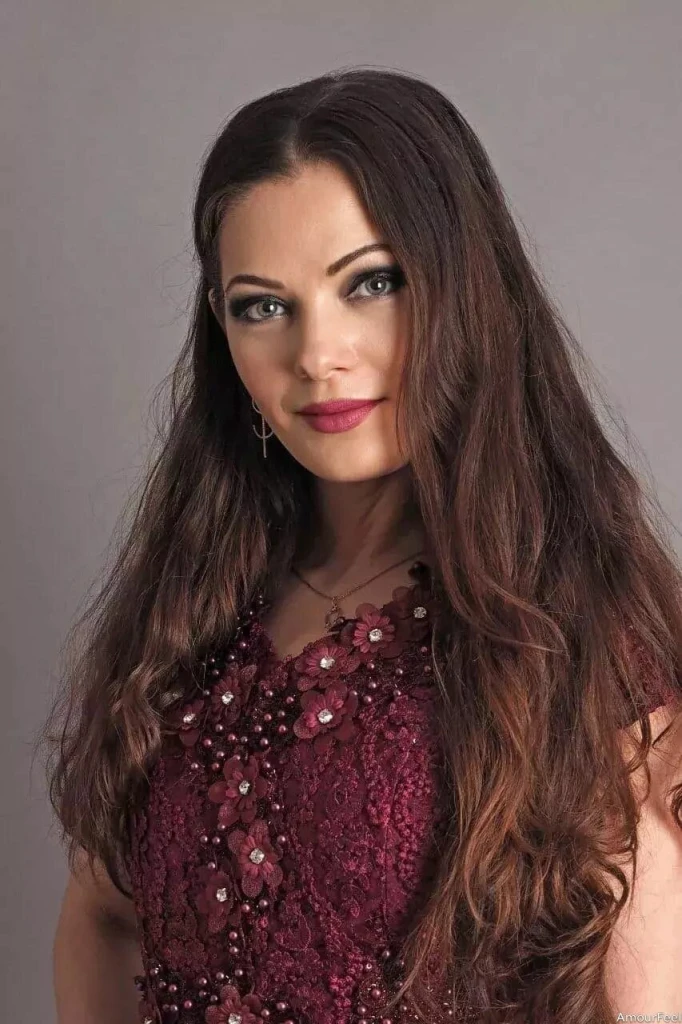 Olena Profile image 1