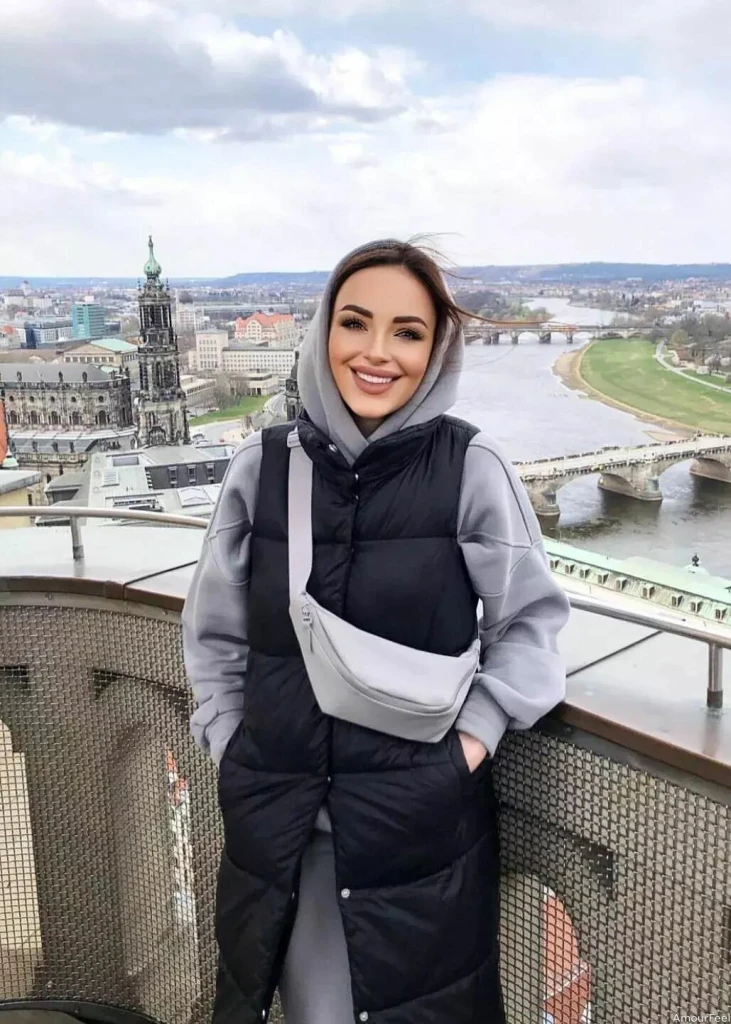 Alyona Profile image 4