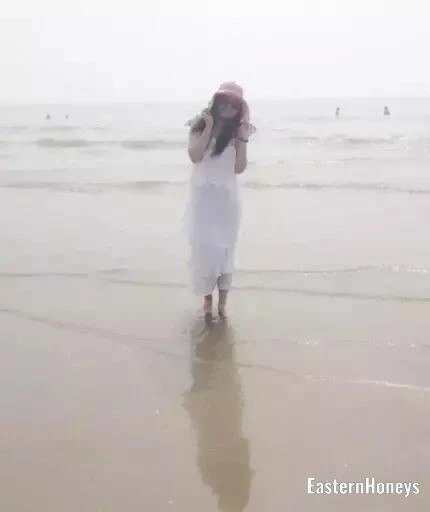 Elle Profile image 3