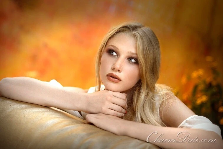 Karina Profile image 2