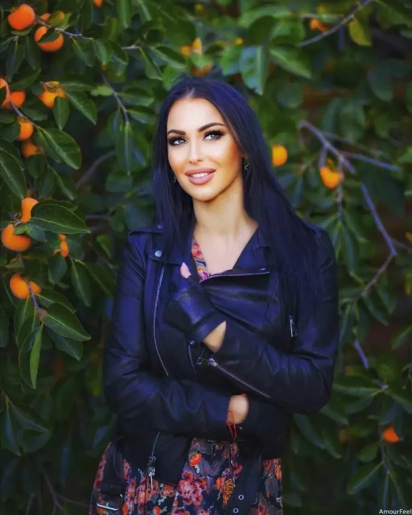 Anna Profile image 1