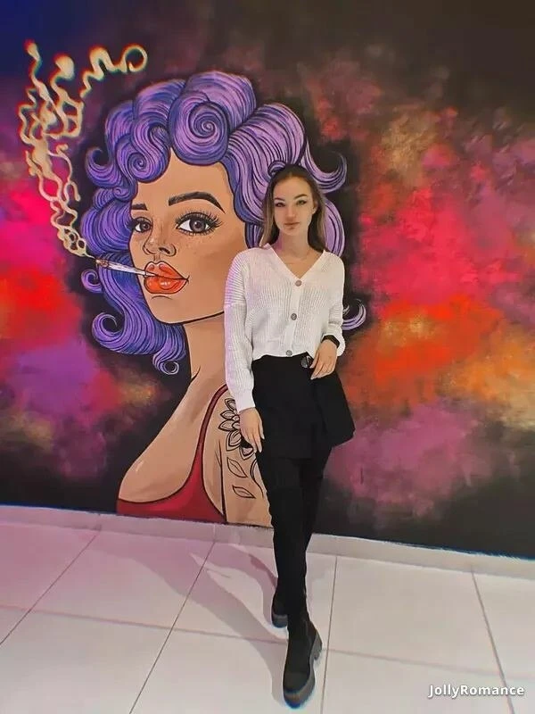 Anna Profile image 4