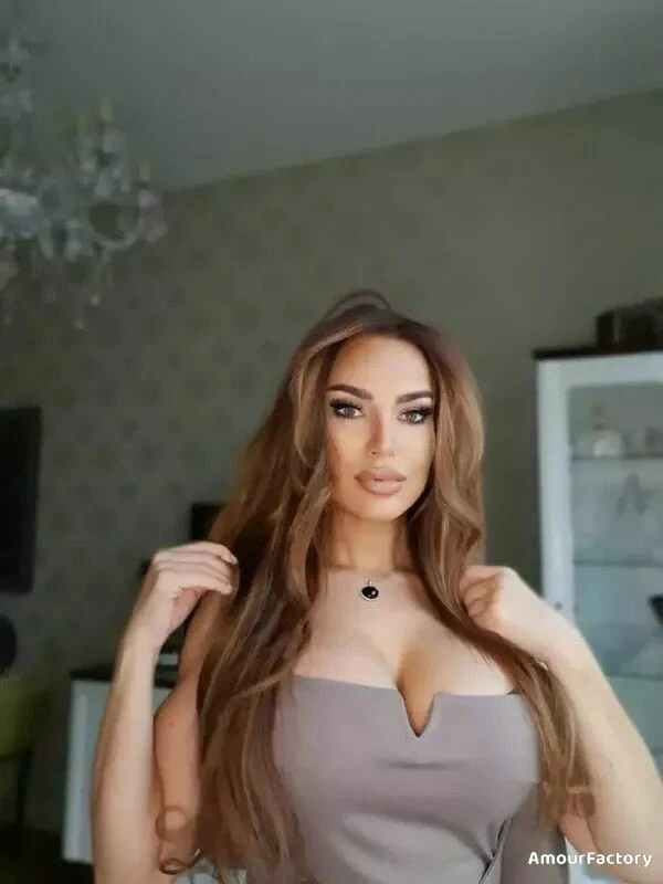 98Valentina98 Profile image 4