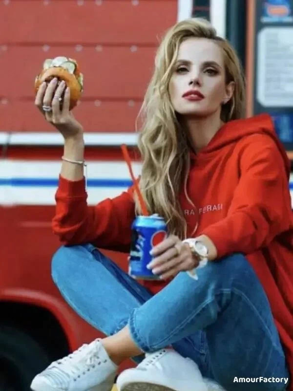 Yuliya Profile image 1