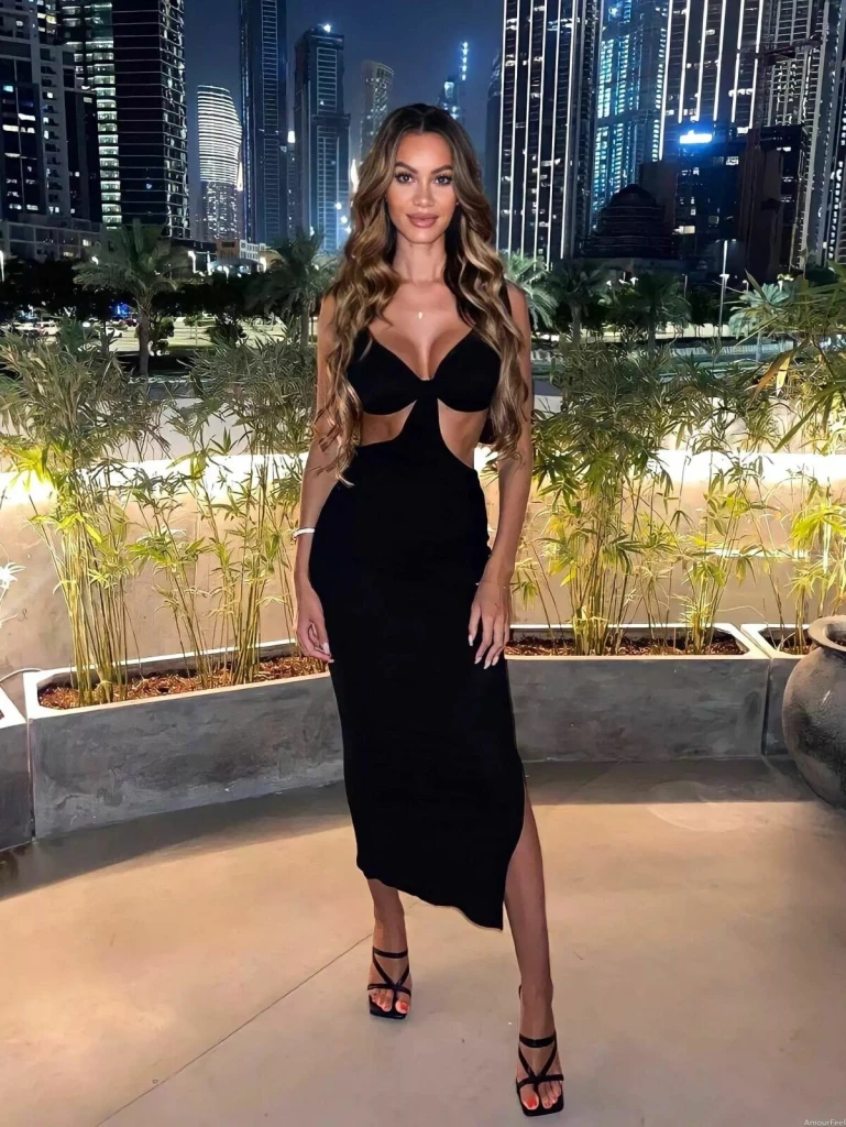 Zarina Profile image 3