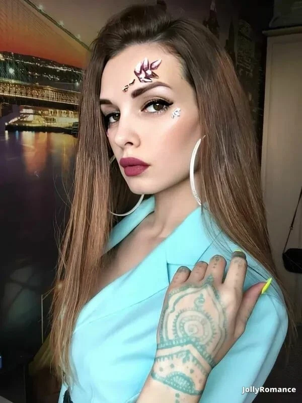 Roza Profile image 1