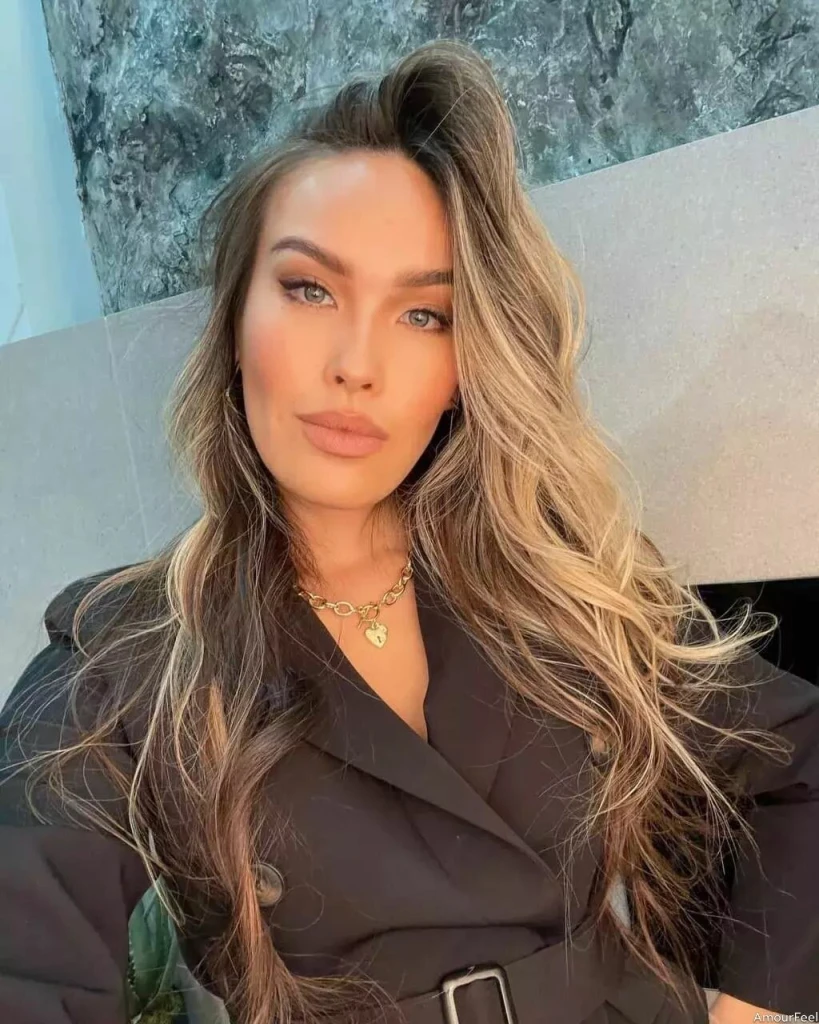 Holly Elizabeth Ann Profile image 4