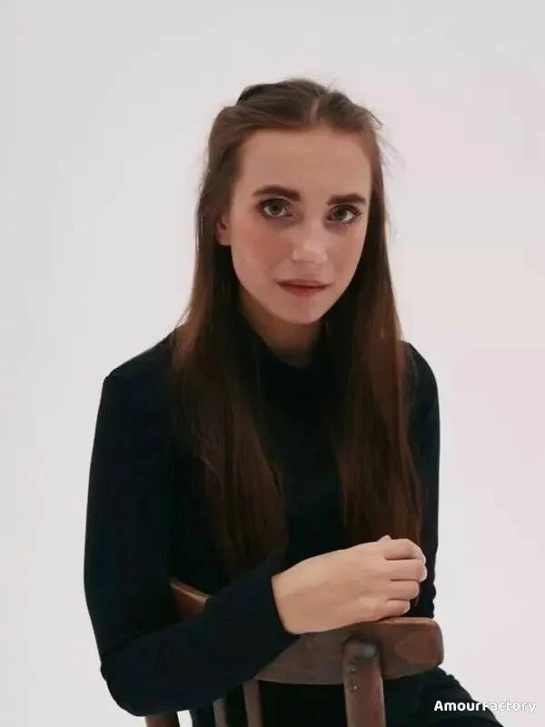 Julia Profile image 1