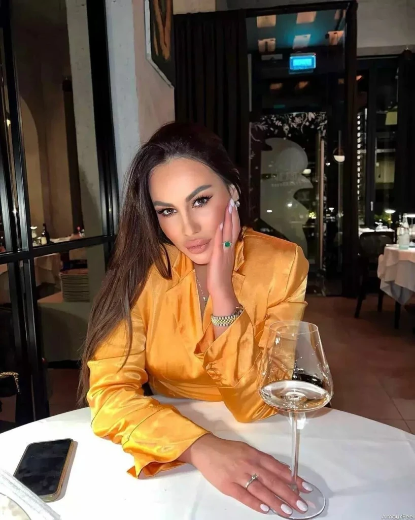 Emilia Profile image 2