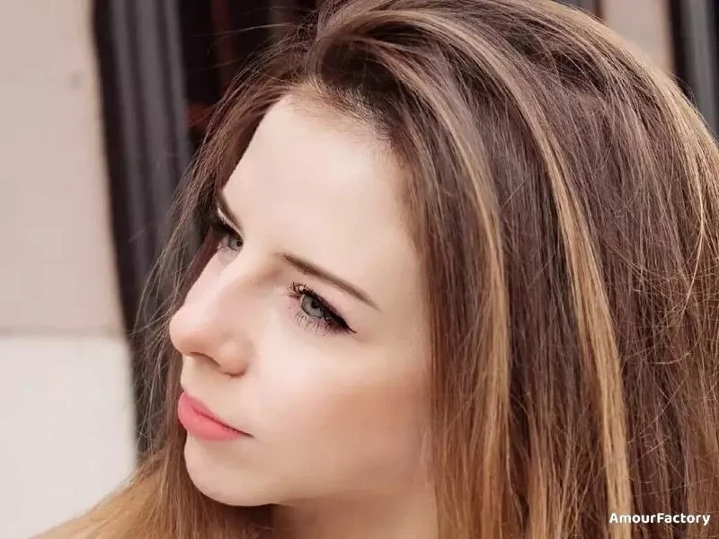 Julia Profile image 2