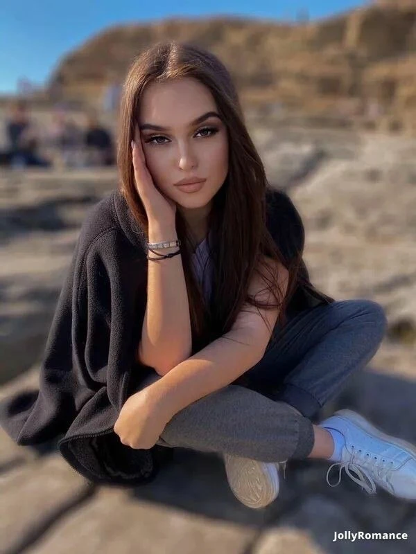 Elizaveta Profile image 5