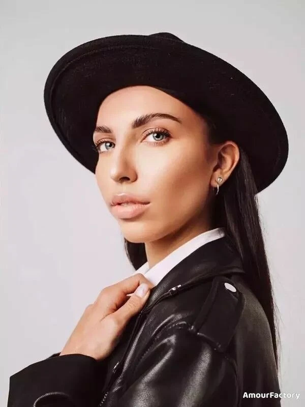 Milana Profile image 4