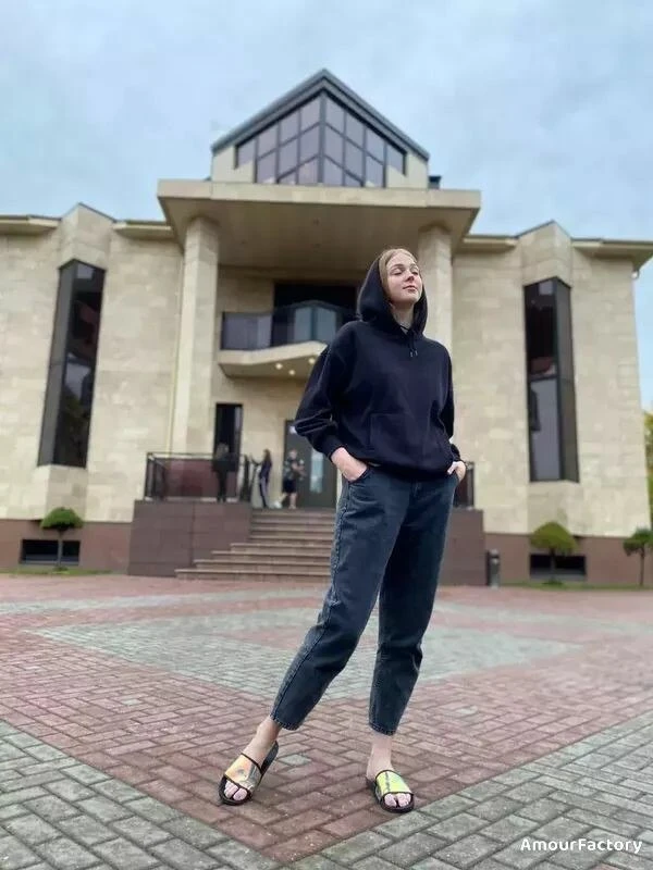 Anastasiya Profile image 5