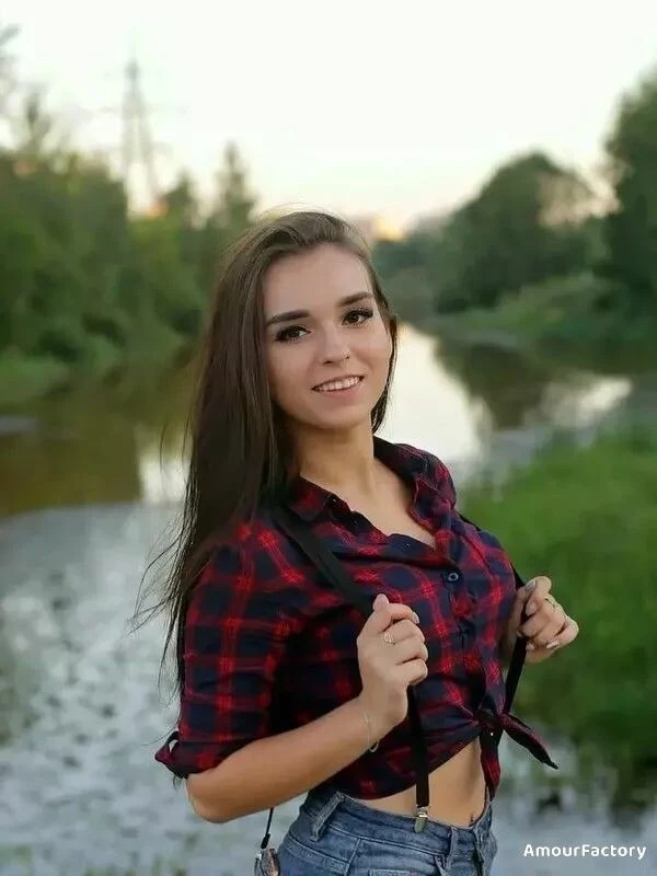 Valeria Profile image 3