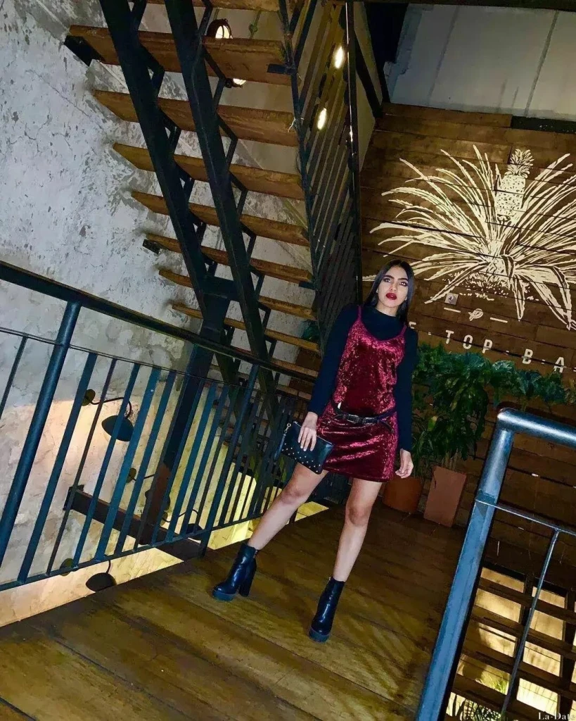 Adriana Profile image 6