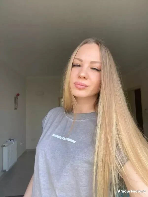 Ksenia Profile image 5