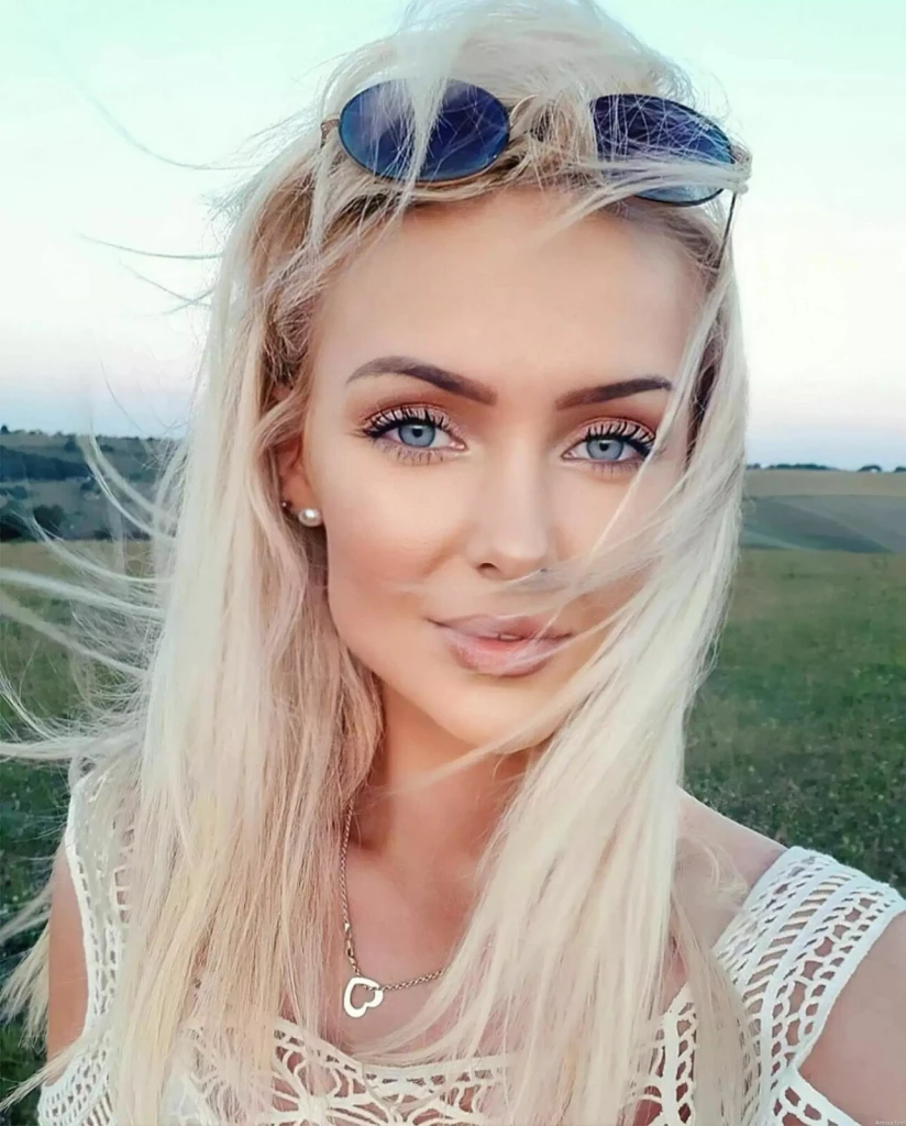 Olena Profile image 5