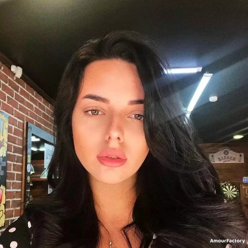 Kristina Profile image 1