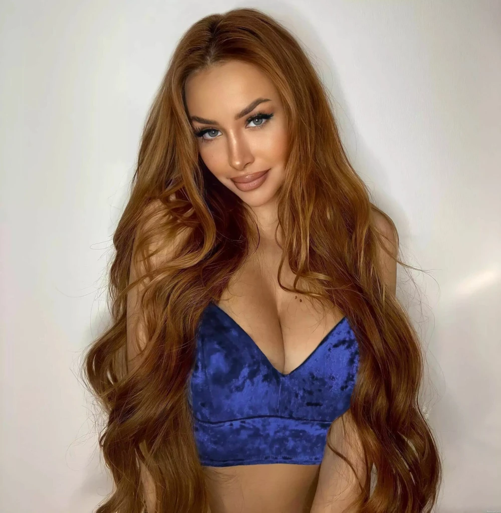 Alina Profile image 4