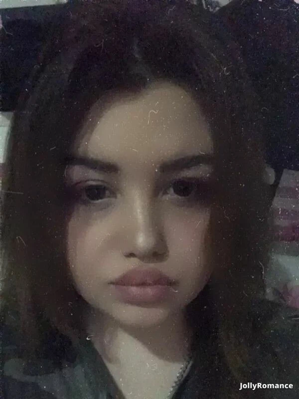 Victoria Profile image 3