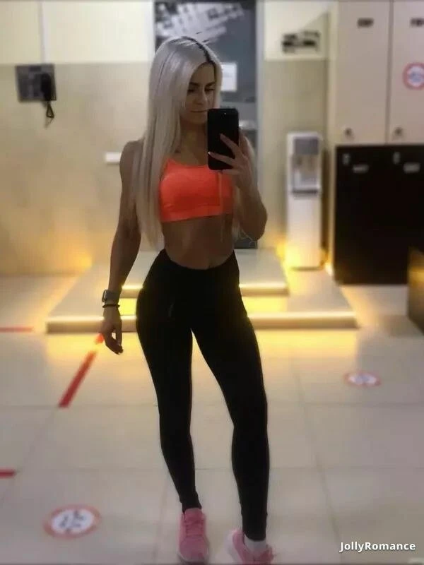 Yuliya Profile image 1