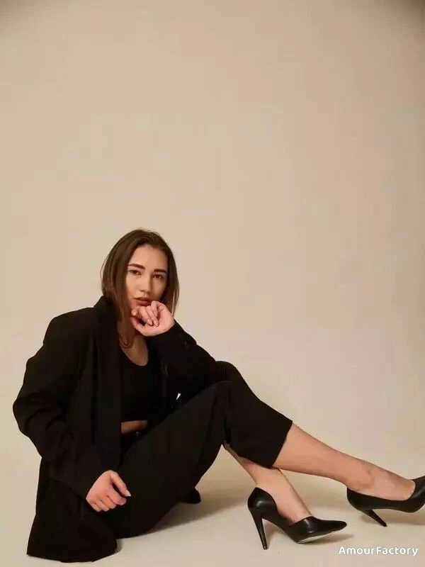 Ksenia Profile image 4