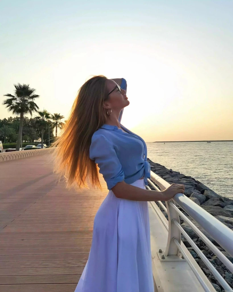 Julia Profile image 5