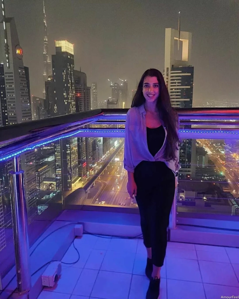 Alina Profile image 2