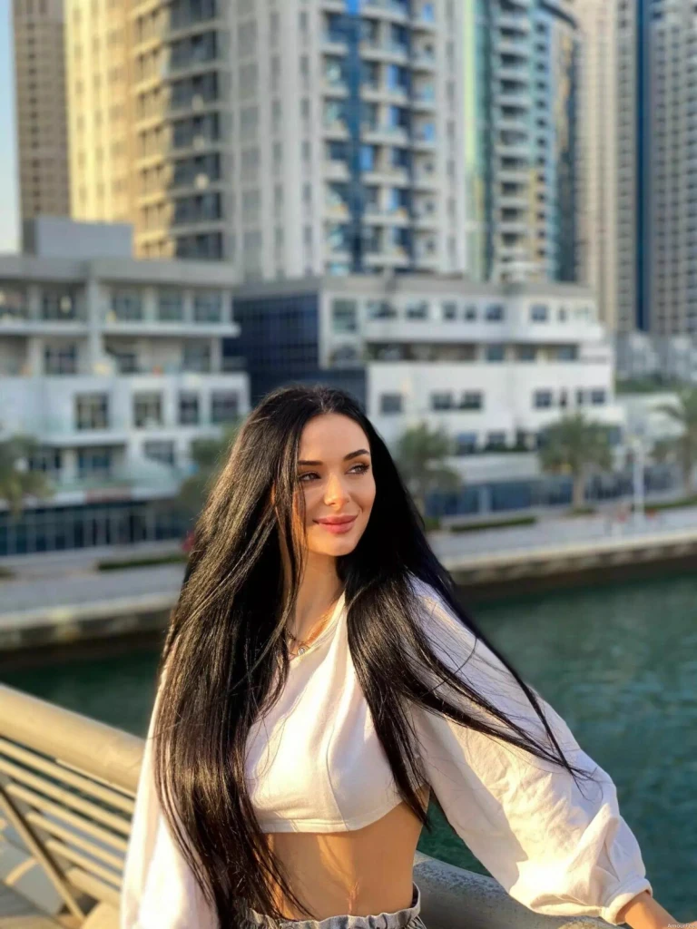 Yuliia Profile image 2