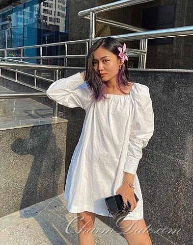 Olesya Profile image 2