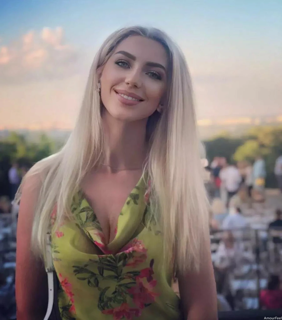 Krystyna Profile image 4