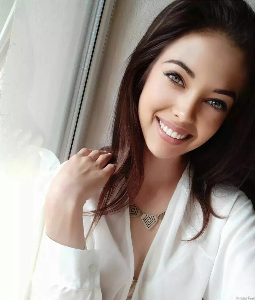 Polina Profile image 4