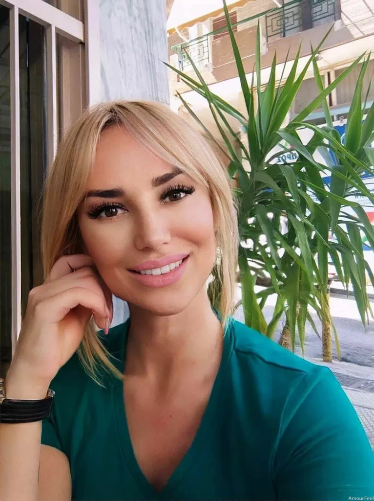 Alina Profile image 4