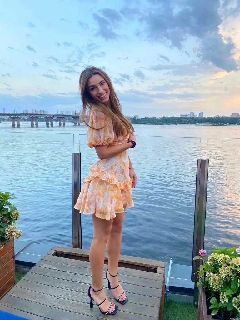 Viktoriya Profile image 6