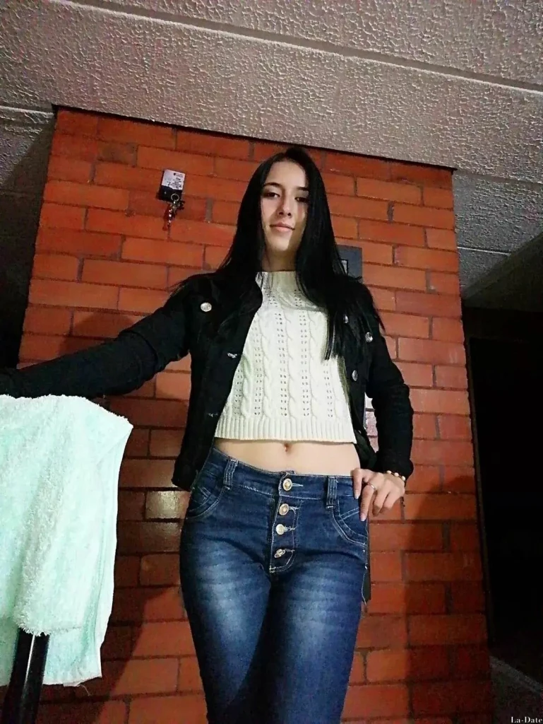 Lizney Profile image 6