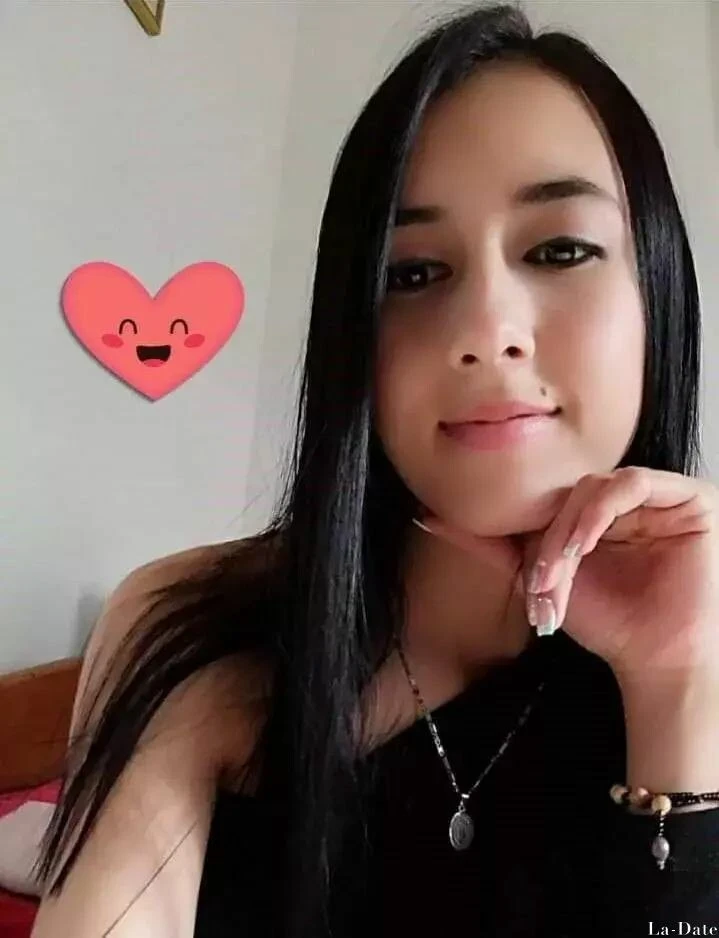 Lizney Profile image 2