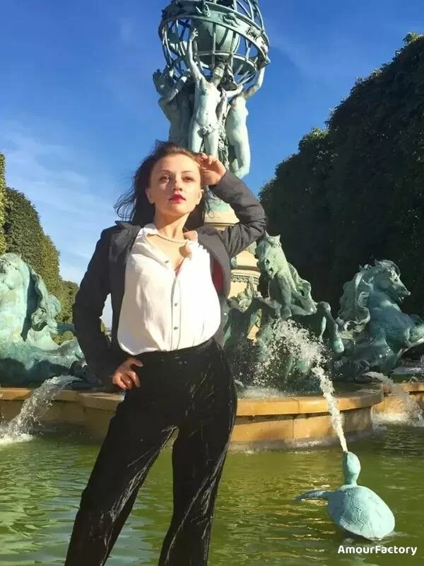 Olga Profile image 5