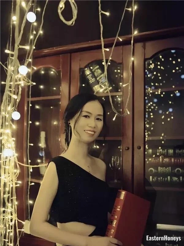 Ling Wang Profile image 5