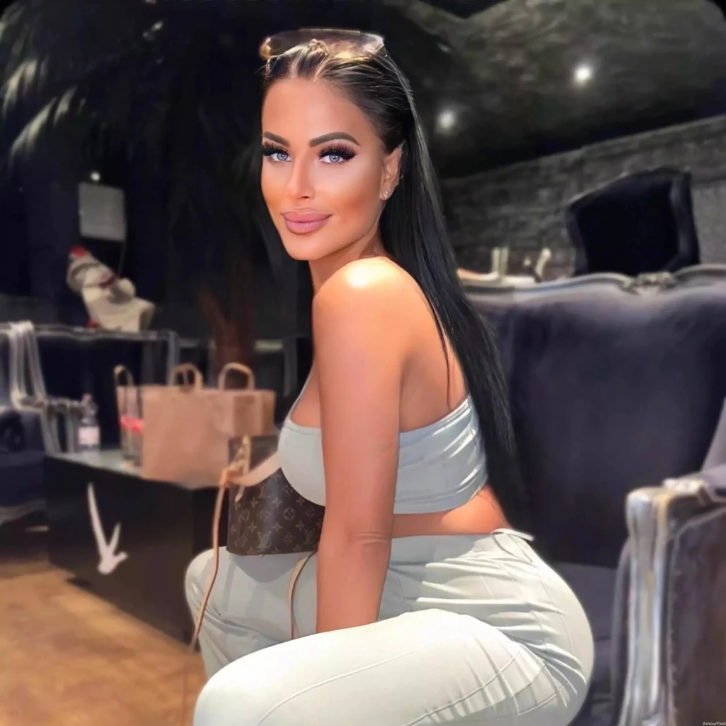 Ana Georgiana Profile image 6