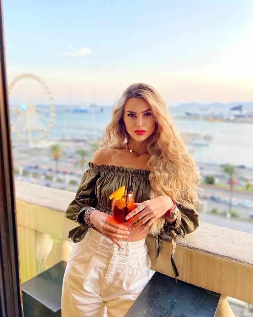 Aichurok Profile image 3