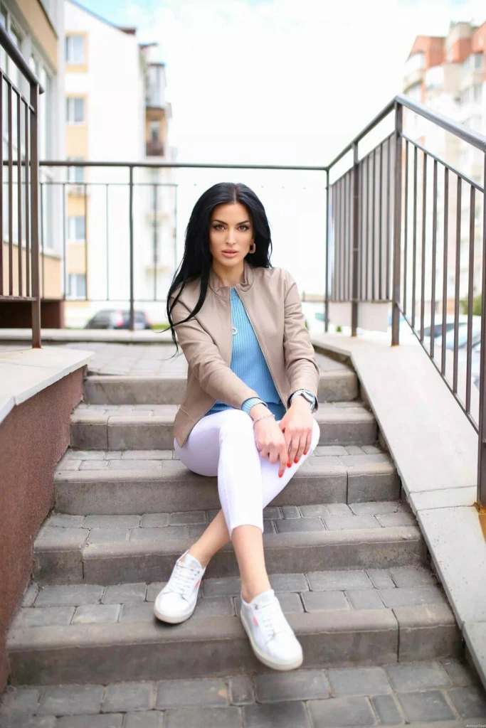 Inna Profile image 3