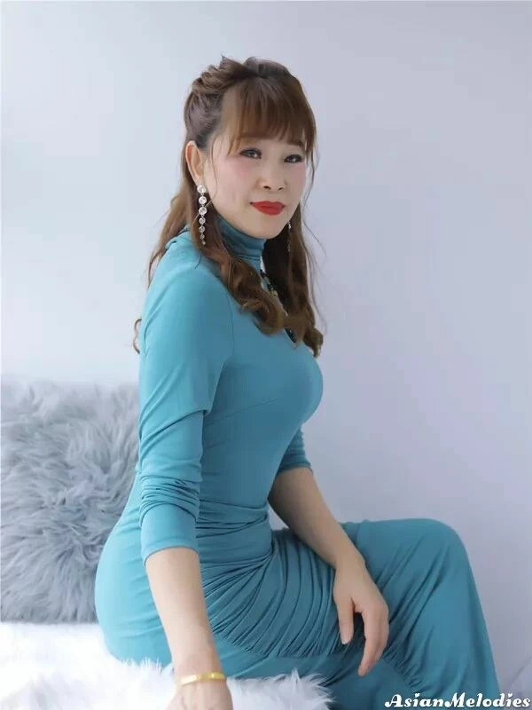 Ling Profile image 1