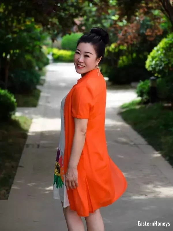 Kelly Profile image 1
