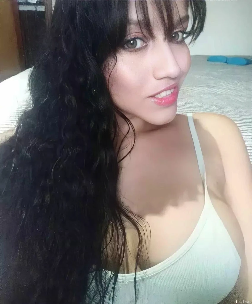 Daniela Profile image 2