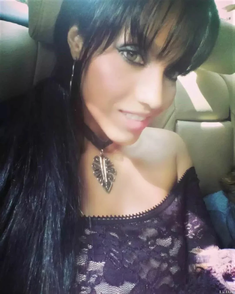 Daniela Profile image 3