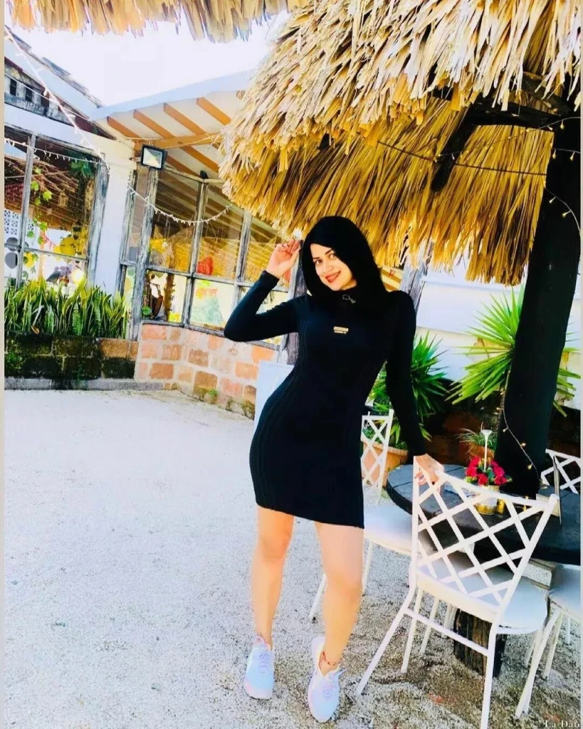 Sandra Profile image 5